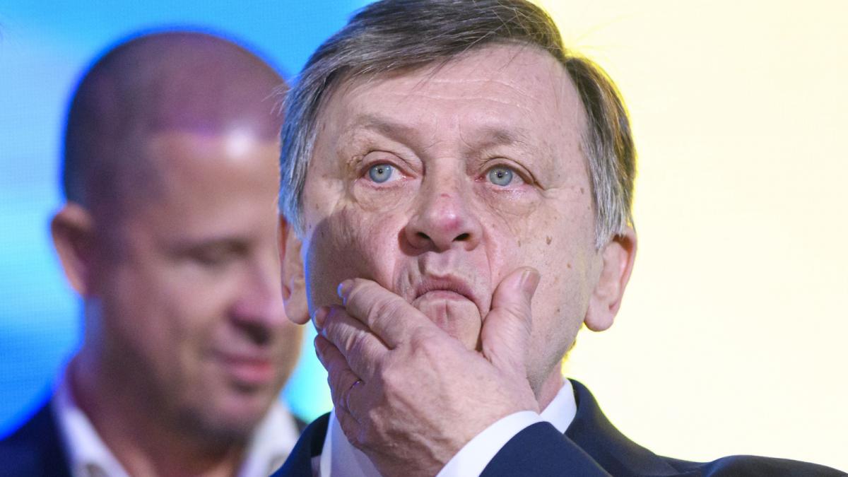 Crin Antonescu Furtul Tezaurului Dacic incurajeaza