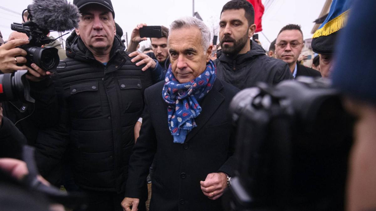 Kelemen Hunor Georgescu nu trebuie impiedicat sa candideze Trebuie infrant cu stampila in mana