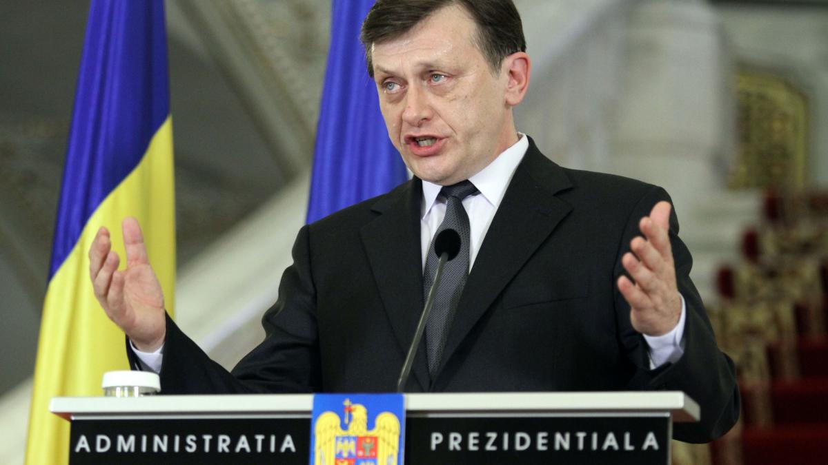 PSD a validat candidatura lui Crin Antonescu la prezidentiale Congresul va avea loc pe 2 februarie