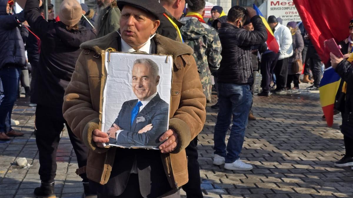 AUR anunta strangerea celor 200000 semnaturi pentru Calin Georgescu