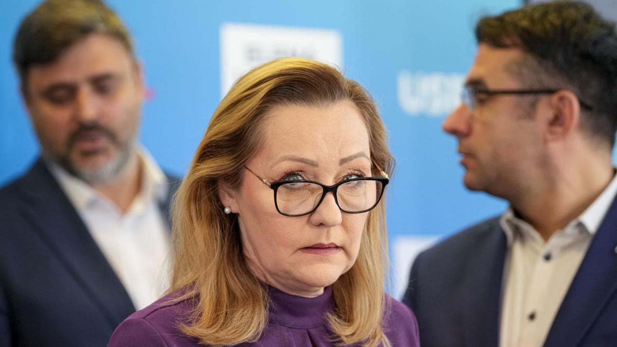 Lasconi ii solicita lui Ilie Bolojan sa desecretizeze cheltuielile Administratiei Prezidentiale si sa explice anularea alegerilor