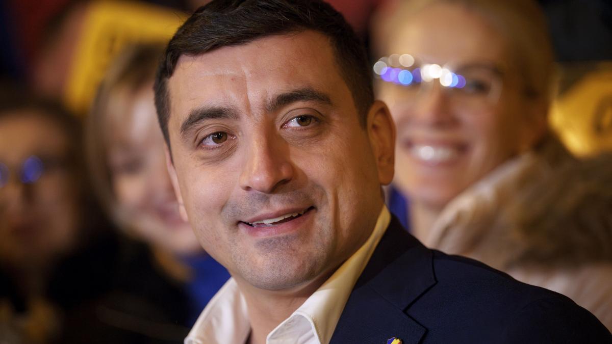 Reactia lui George Simion dupa demisia lui Klaus Iohannis E victoria voastra Acum e timpul pentru turul 2