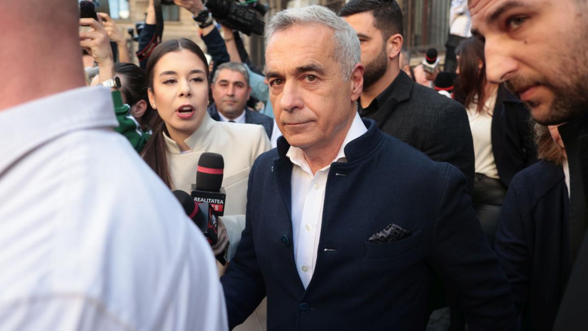 Calin Georgescu l a criticat pe Trump si pe JD Vance in vara lui 2024 Trump nu mai e cum era JD Vance e un virus