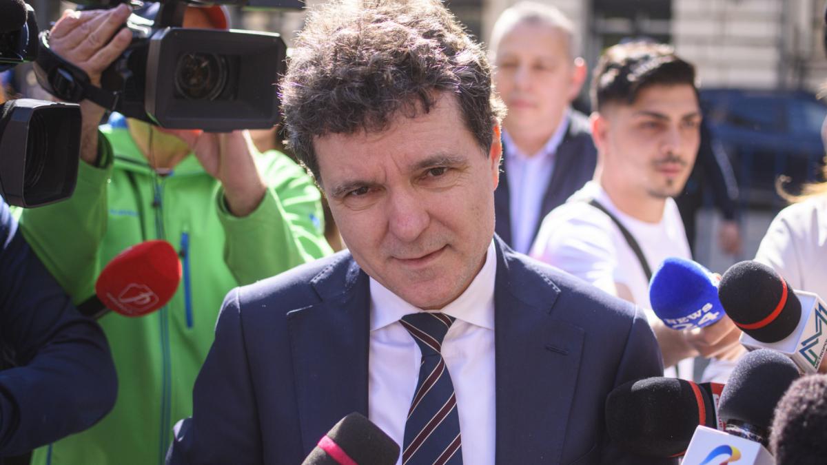 Candidatura lui Nicusor Dan la prezidentiale 2025 contestata