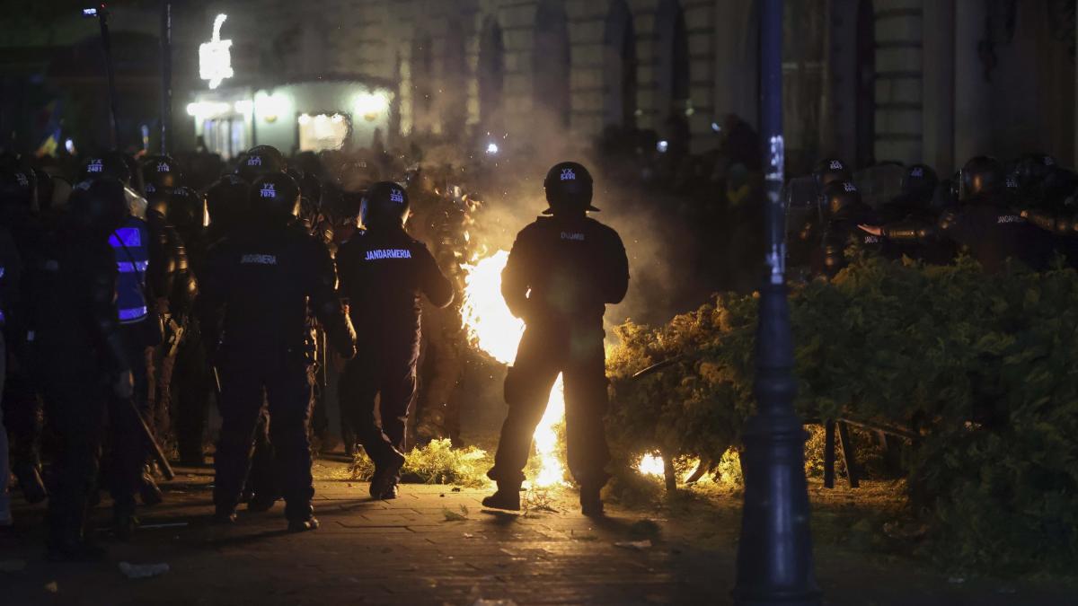 Cinci deputati AUR chemati la audieri dupa protest