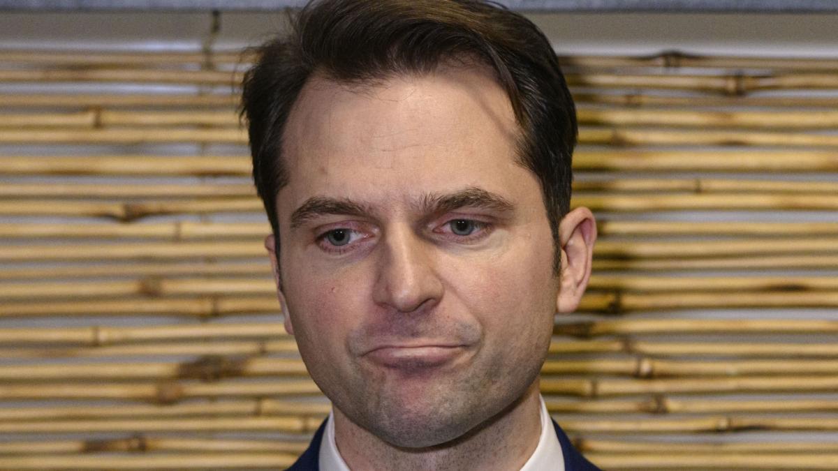 Ciolacu il apara pe ministrul Burduja dupa criticle ONG urilor Drill Sebi drill