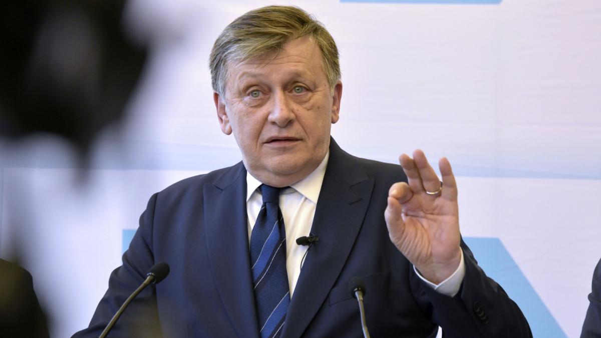 Crin Antonescu despre Simion Nu avem acelasi electorat dar voturile cred ca le vom imparti toti candidatii