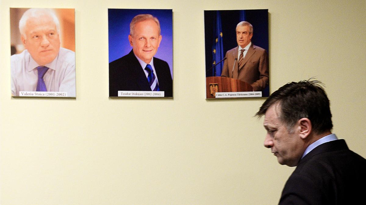 Crin Antonescu presat sa l lase pe Bolojan sa candideze Stoica Un gest de patriotism