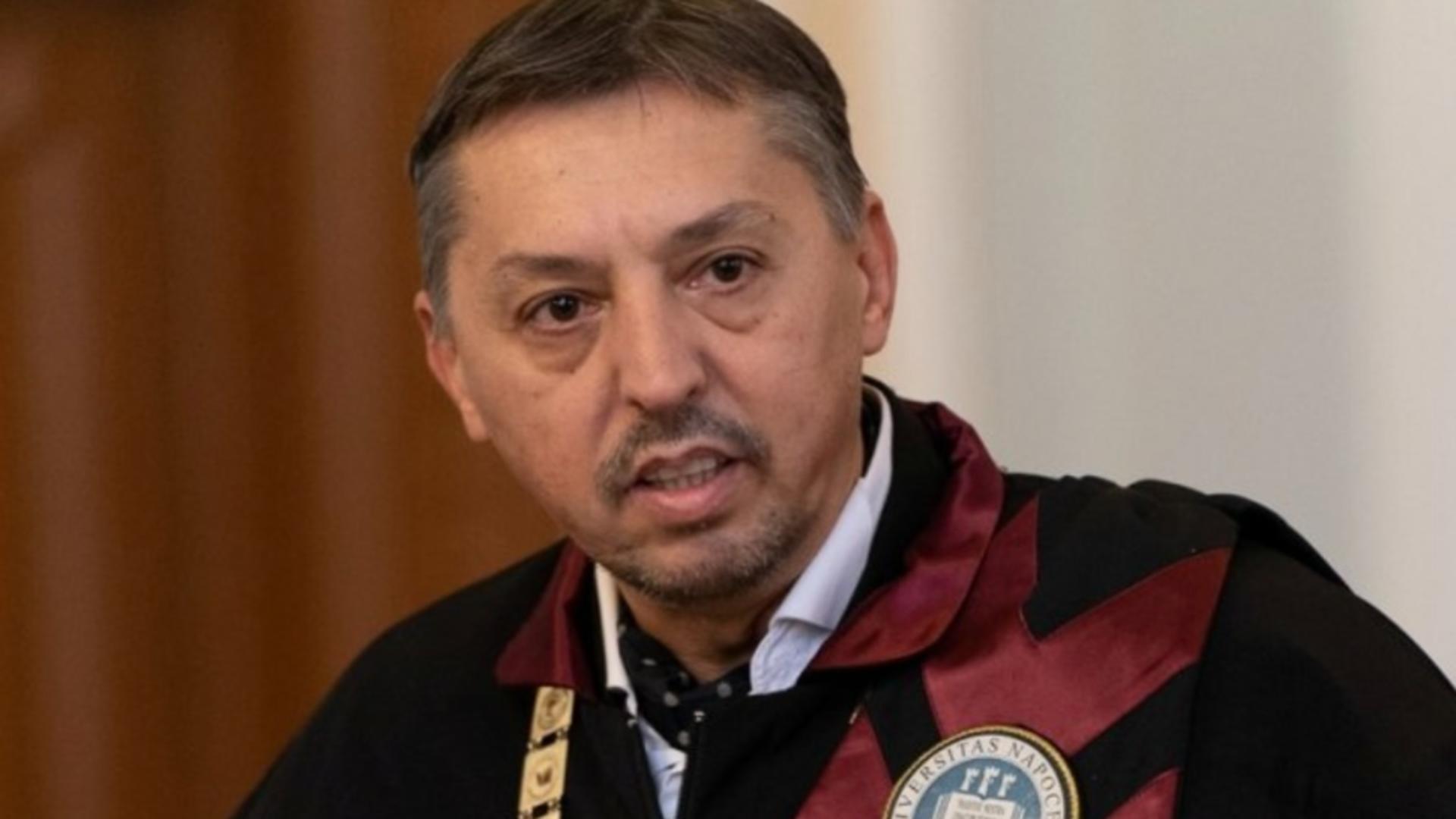 Daniel David De ce elevii sunt tot mai atrasi de droguri Valorile care ii opresc se invata in familie