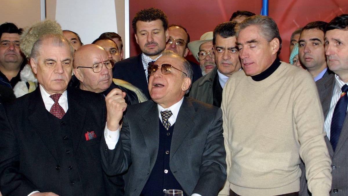 Ion Iliescu pierde certificatul de revolutionar Tribunalul Bucuresti l a anulat