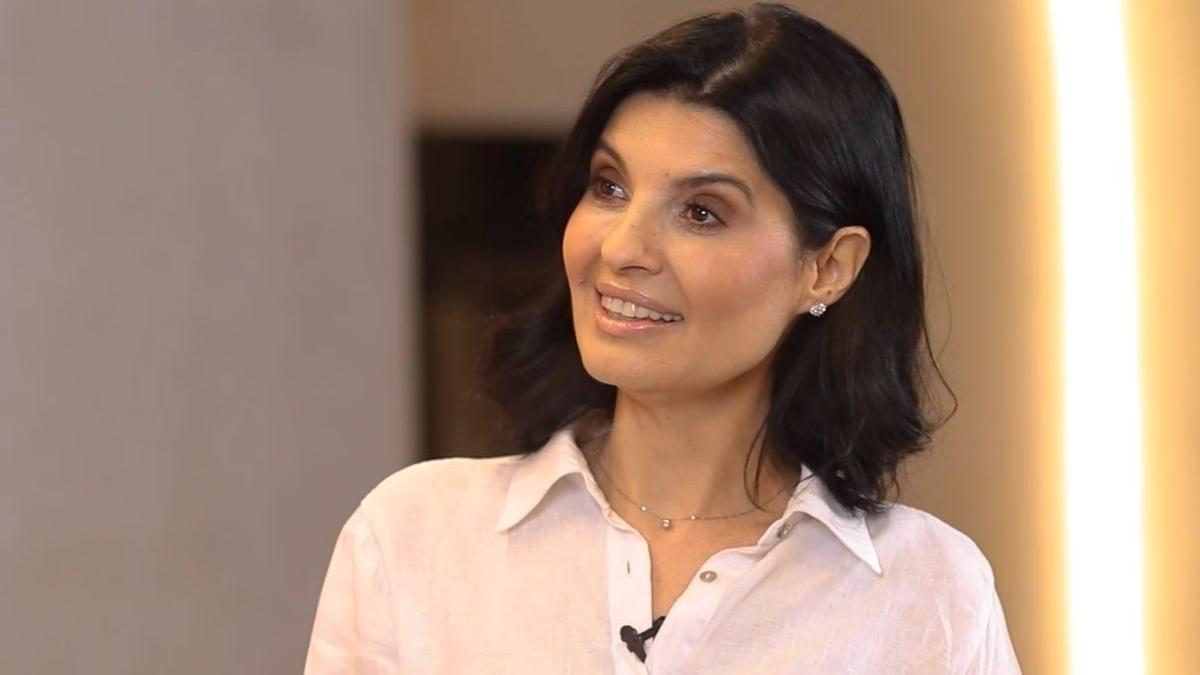 Lavinia Sandru primita la Iernut Mures Candidata PUSL amintiri din copilarie