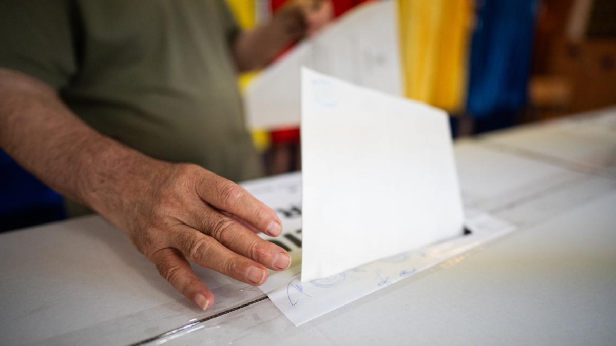 Un lider PNL acuza PSD ca aduna semnaturi pentru Victor Ponta