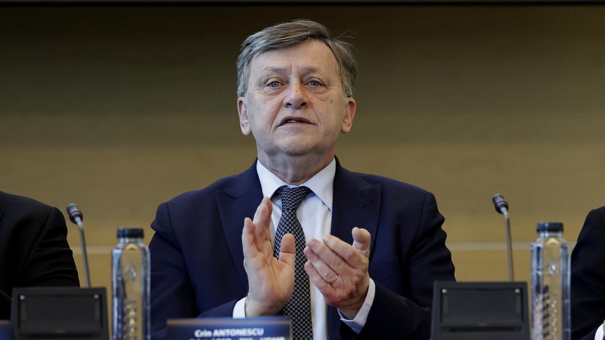 Crin Antonescu exclude aducerea USR la guvernare daca castiga Oamenii astia tot s ar certa intre ei