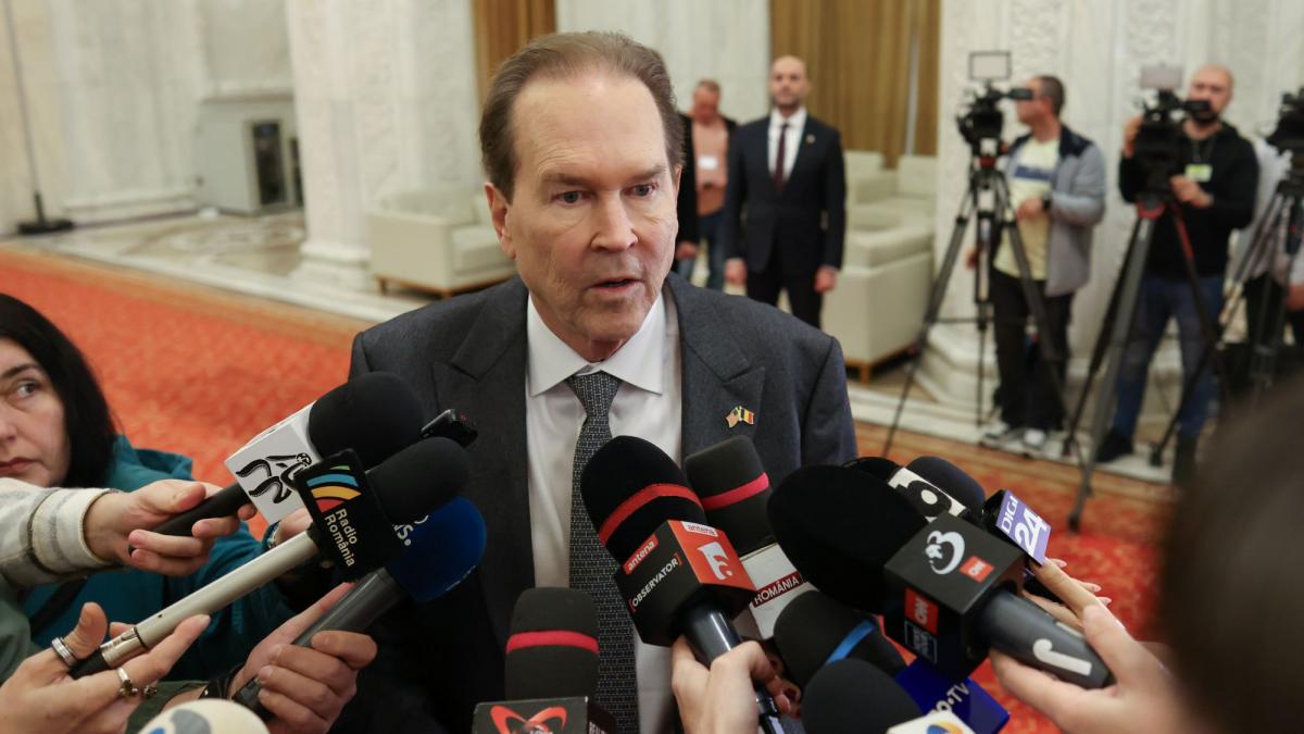 Din culisele intalnirii cu americanii Robert Cazanciuc spune ca Nu s a discutat despre anularea alegerilor ca problema