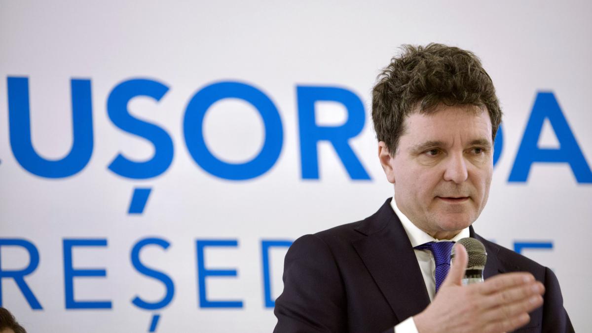 Nicusor Dan a propus ca Elena Lasconi si Crin Antonescu sa se retraga din cursa prezidentiala Declaratia PSD E o strategie stravezie