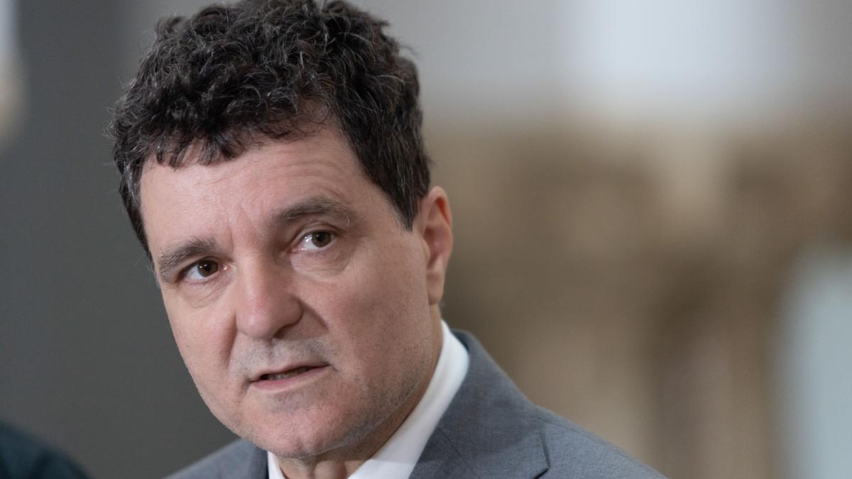 Nicusor Dan despre moartea lui Rares Ion Acest stat lasa familiilor lupta tinerilor cu dependenta