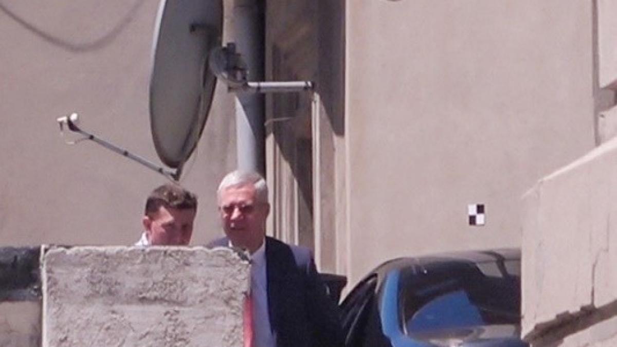 Ambasadorul Rusiei la Bucuresti vazut iesind de la o intalnire cu IPS Teodosie inainte de alegerile precedente