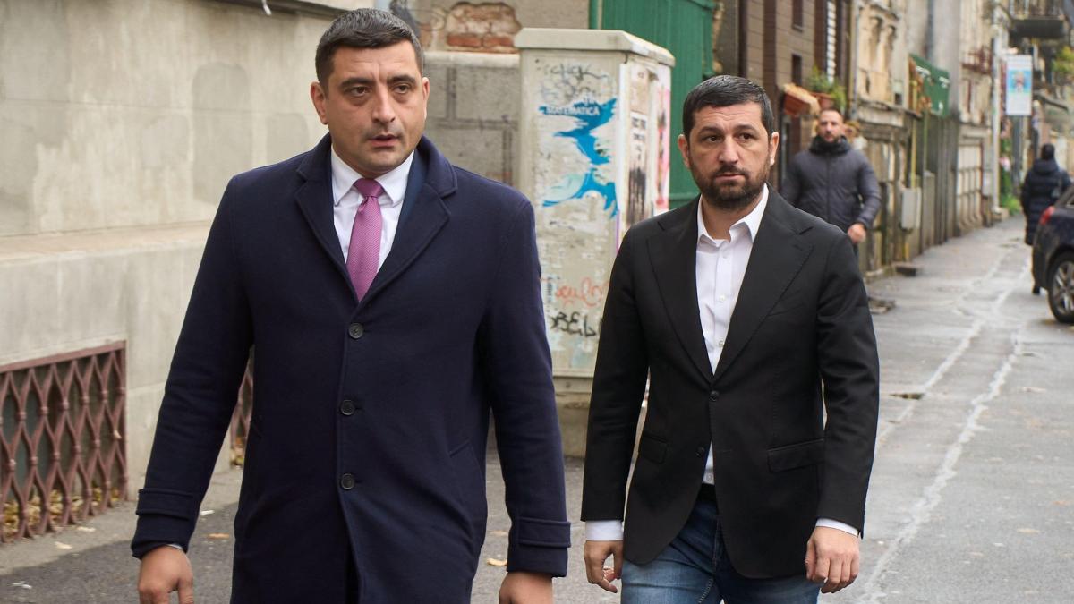 Atac fara precedent al AUR asupra presei