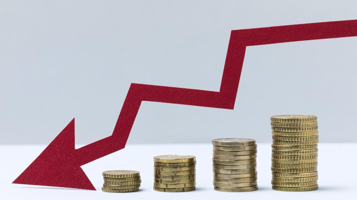 Bloomberg Leul romanesc sa prabusit Ce urmeaza