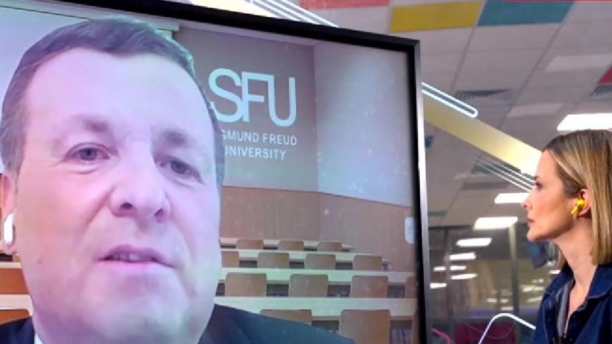 Domnul Georgescu are un prieten Roland Schatz