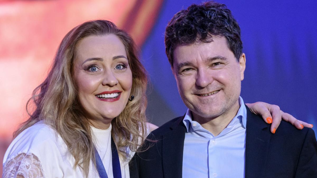 Elena Lasconi anunta ca il voteaza pe Nicisor Dan