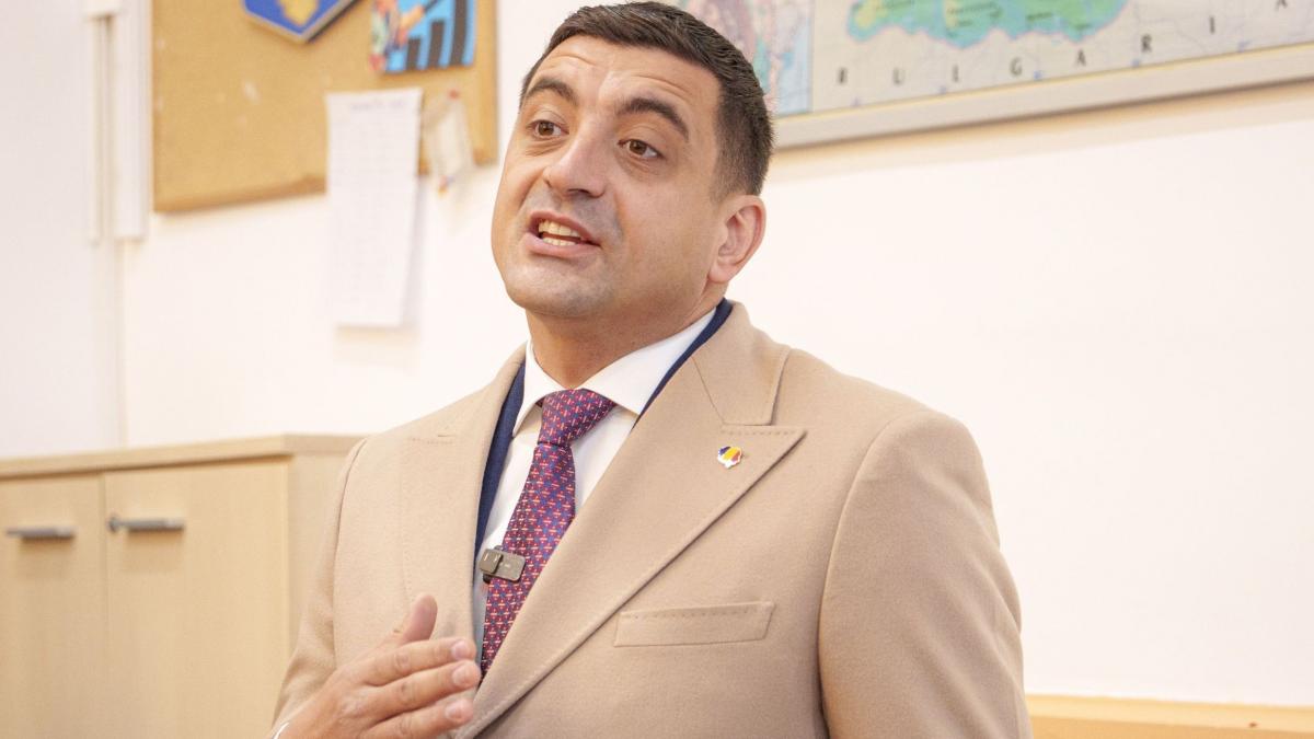 Liderul BNS critica anuntul lui Simion despre concedieri