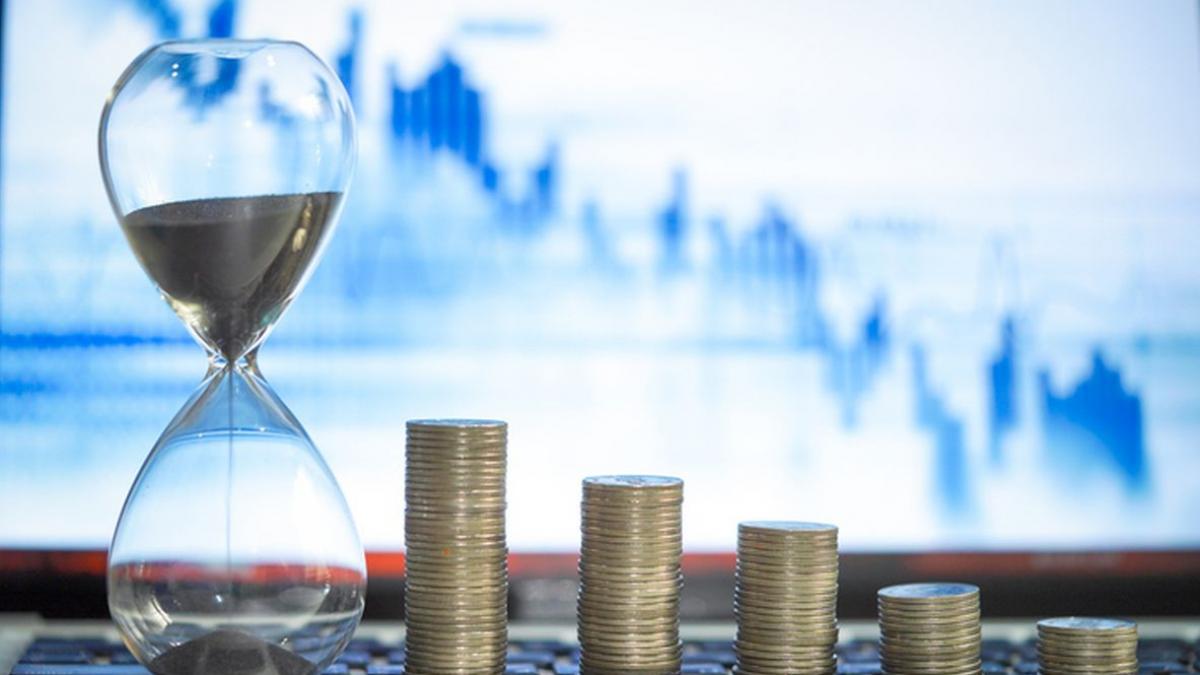 Mircea Cosea Multi bani au plecat din Romania recent Tind sa cred ca trendul va continua Cursul nu va reveni la 5 lei euro