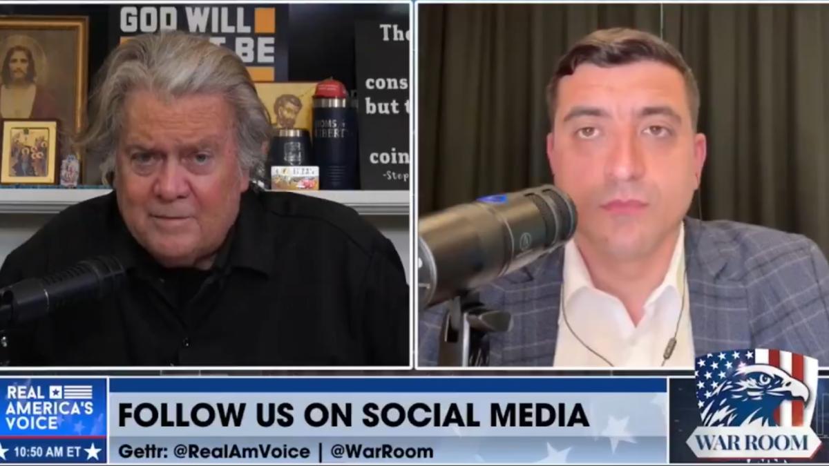 Simion interviuri noi pentru propagandistii MAGA lauda victoria asupra globalistilor si spune ca ar putea fi asasinat