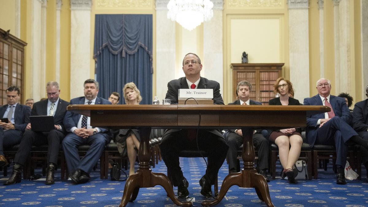 Trimisii lui Trump au venit in Romania pentru alegeri