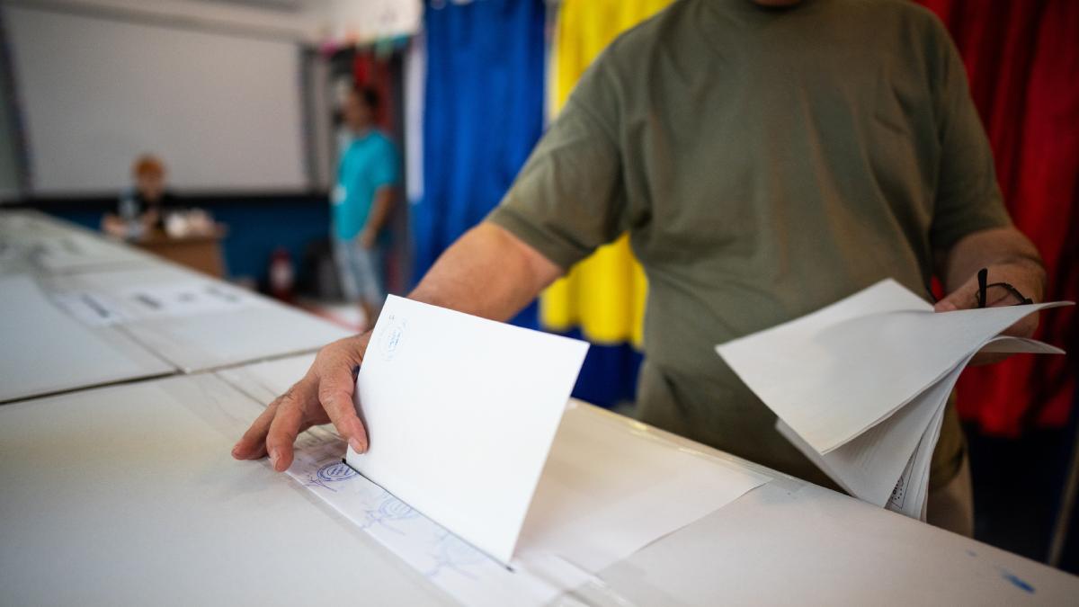 Turul 2 al alegerilor prezidentiale Ora inchiderii sectiilor de vot