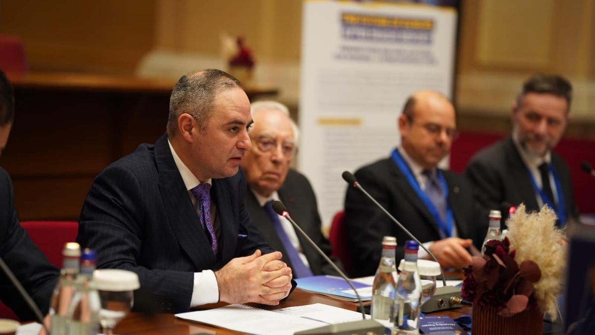 Guvernul intentioneaza taxarea profitului excesiv al bancilor