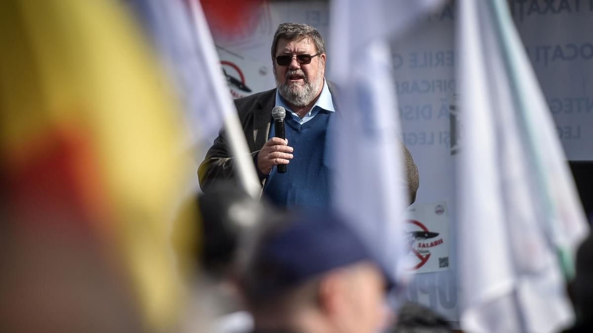 Reforma nu e legata de cei care au facut deficitul