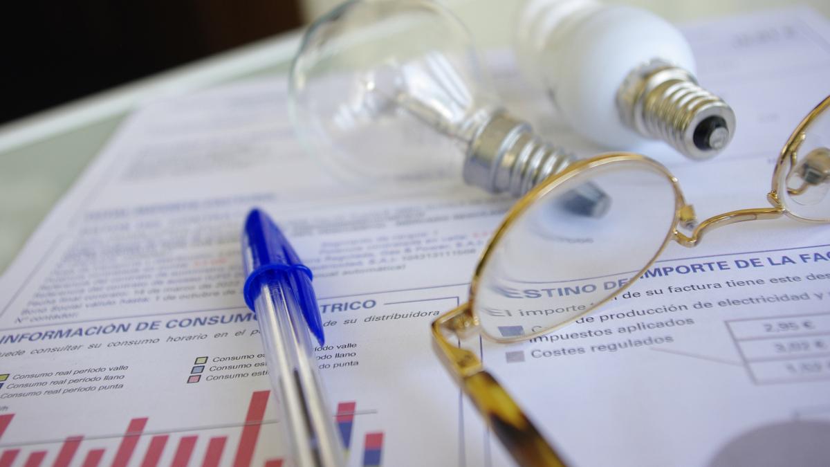 Tichet lunar de 71 lei pentru romanii cu venituri mici