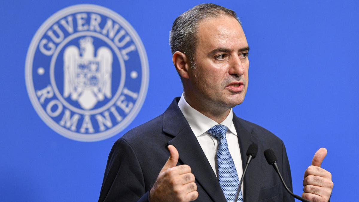 A scpat Romnia de Junk Ministrul Pericolul rmne