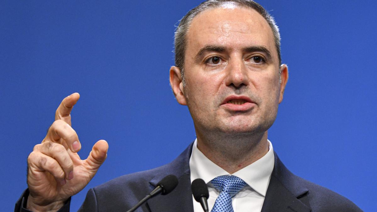 Alexandru Nazare Datoria publica va ajunge la 60 PIB