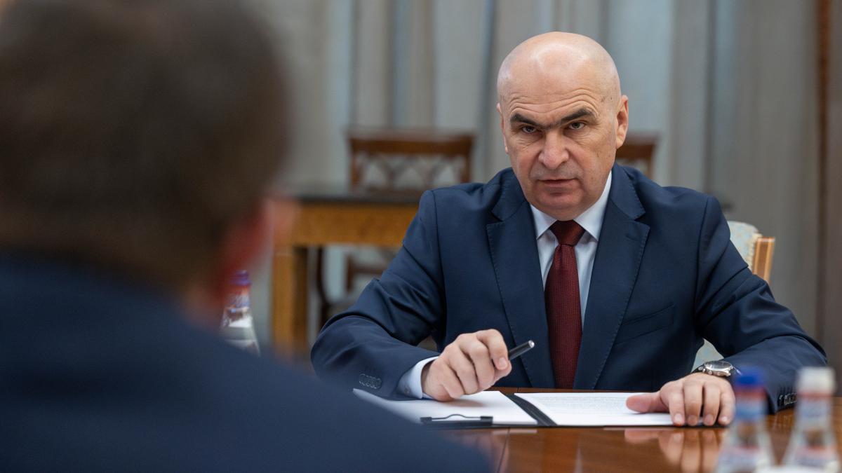 Bolojan dezvaluie sporuri necontrolate in patru ministere