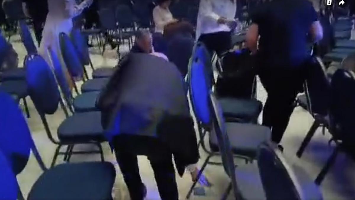 Bolojan strange gunoaiele dupa colegi la PNL