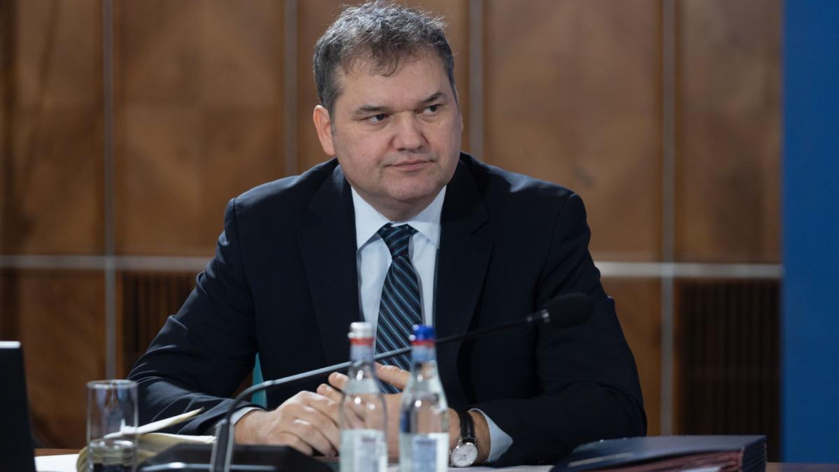 Desfiintarea indemnizatiilor pentru membri in institutie