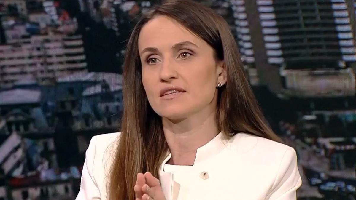 Oana Toiu Romania nu trebuie sa aleaga intre Bruxelles si Washington
