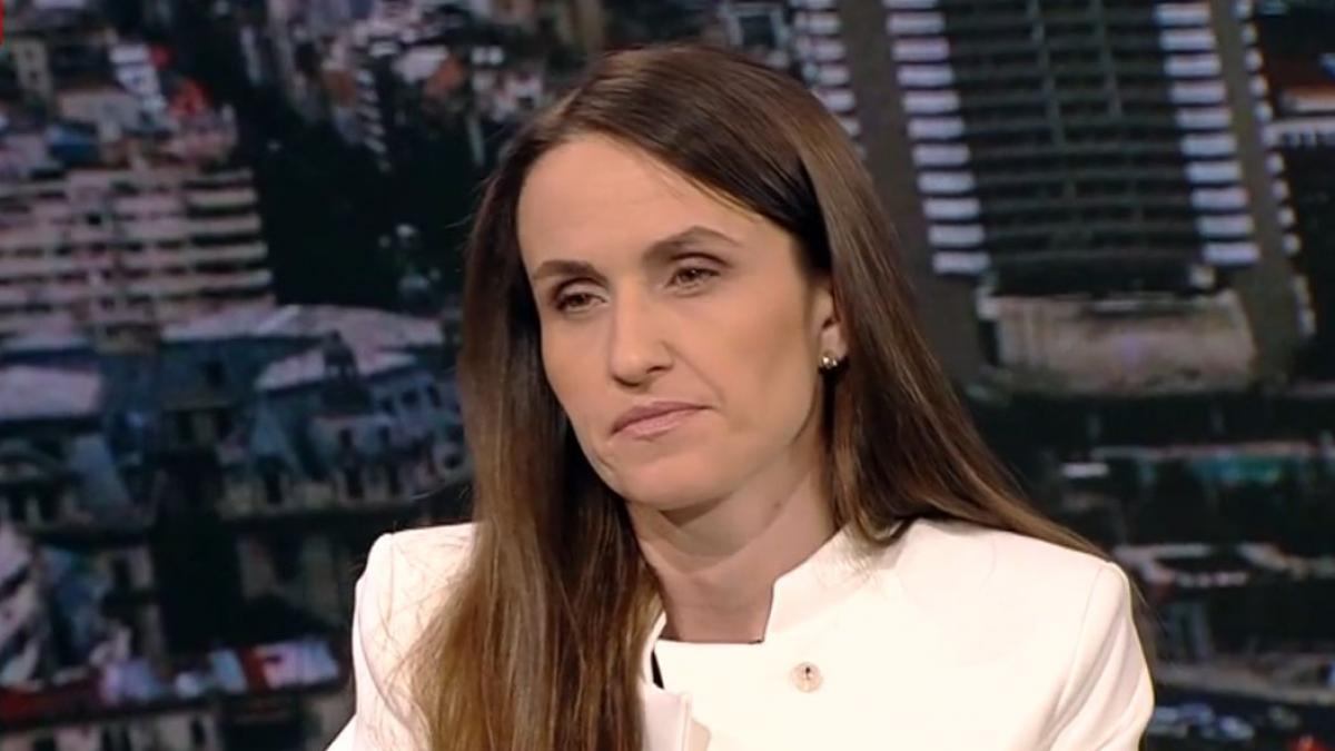 Oana Toiu Romania tinta unui razboi hibrid