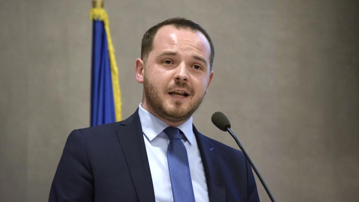 Rogobete despre tratamente in strainatate Nu m as opera afara