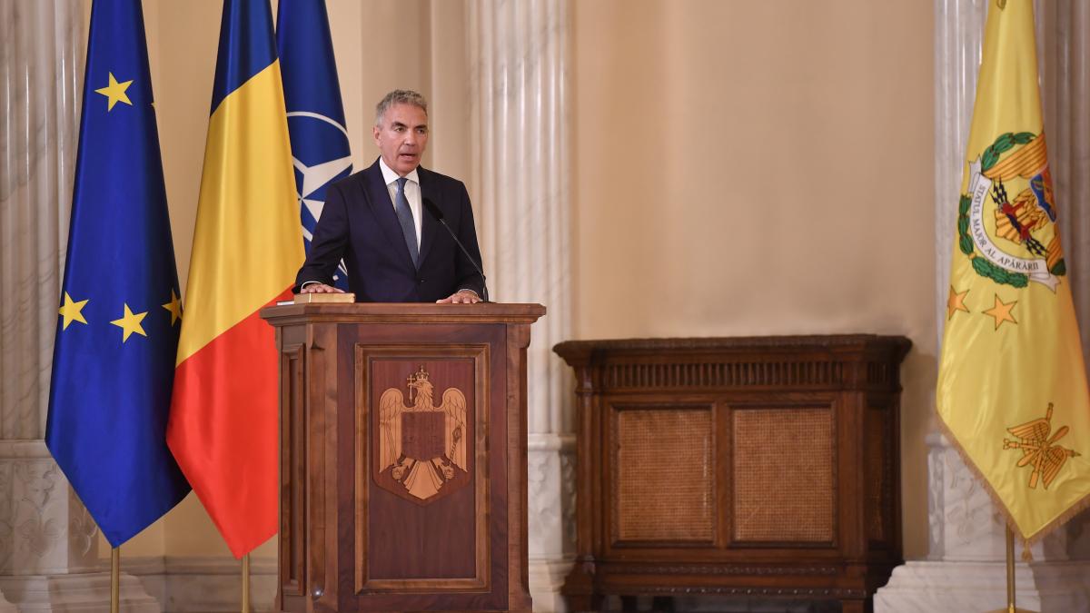 Vicepremierul Anastasiu Pensionatul la 50 de ani nu e normal