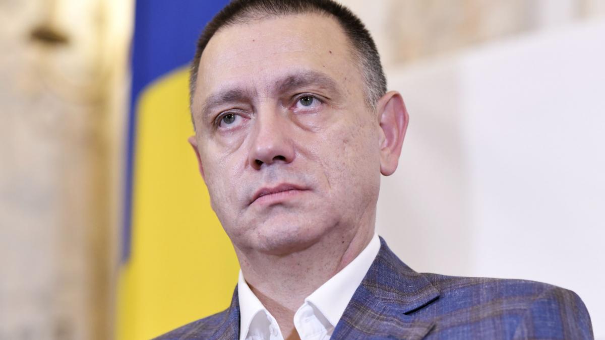 Mihai Fifor il critica pe Nicusor Dan pentru absenta