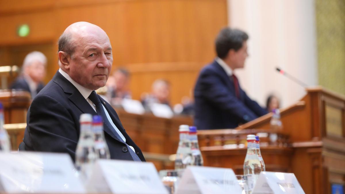 Surse Traian Basescu primeste un apartament de la Guvern