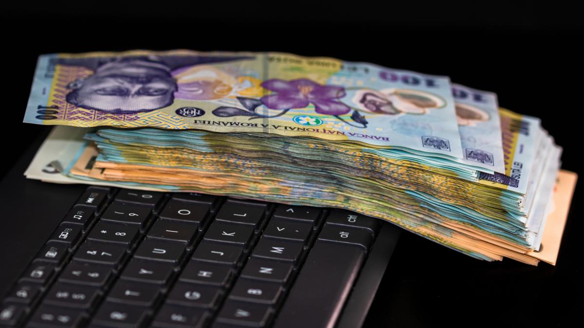 interdictia cumulului pensiei cu salariul va fi adoptata separat