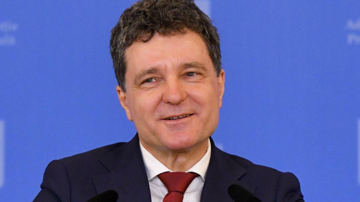 Ce spune Nicusor Dan despre majorarea TVA la 24