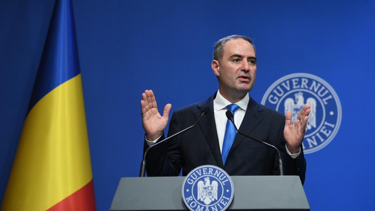 Ce spune ministrul Nazare despre locul lui Ilie Bolojan