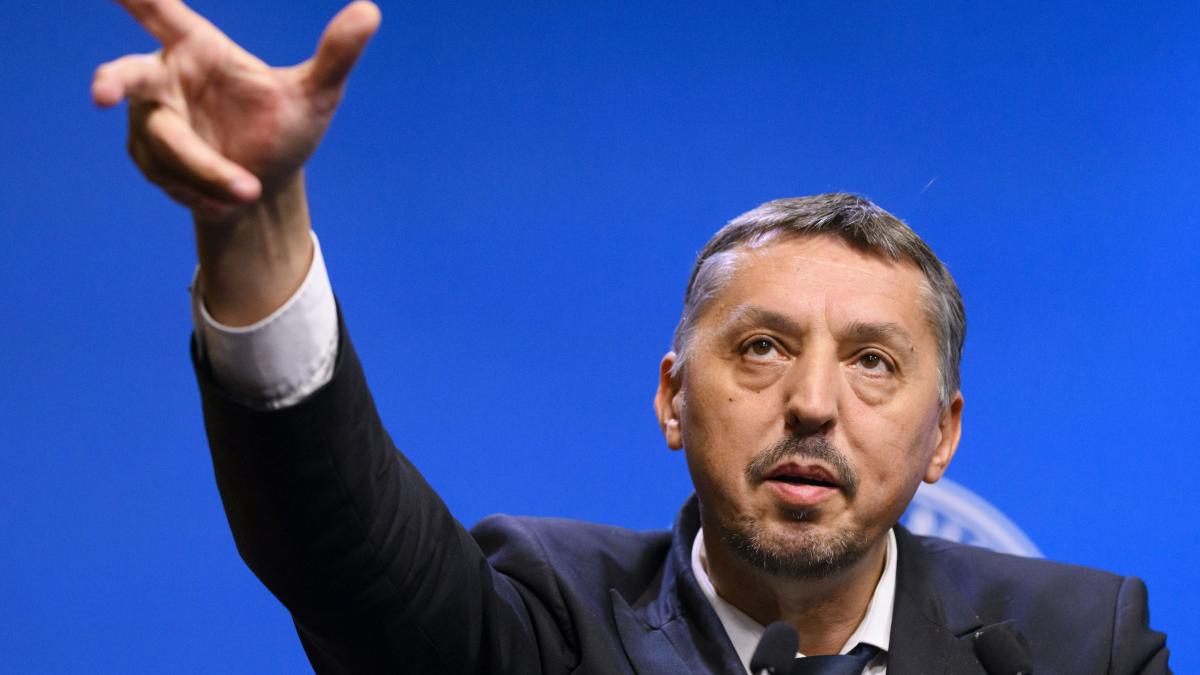 Daniel David afirma ca va demisiona daca motiunea AUR trece Nu am motive sa raman ministru