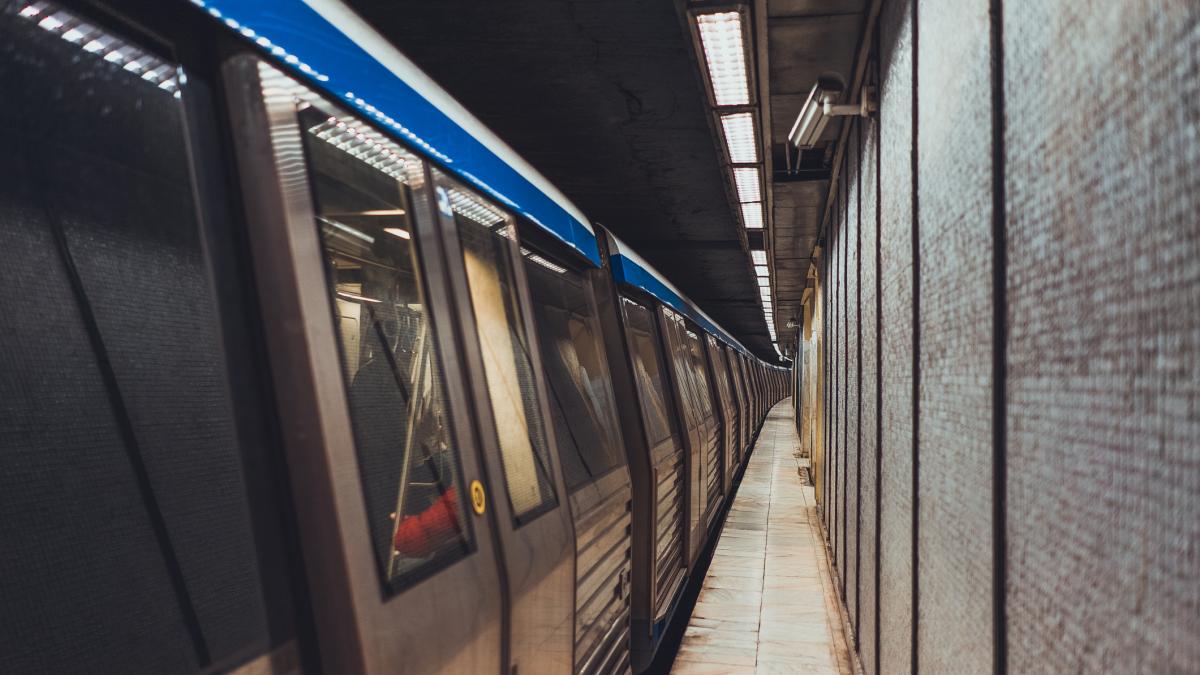 Ministrul Transporturilor evacuieaza Metrorex din Palatul CFR