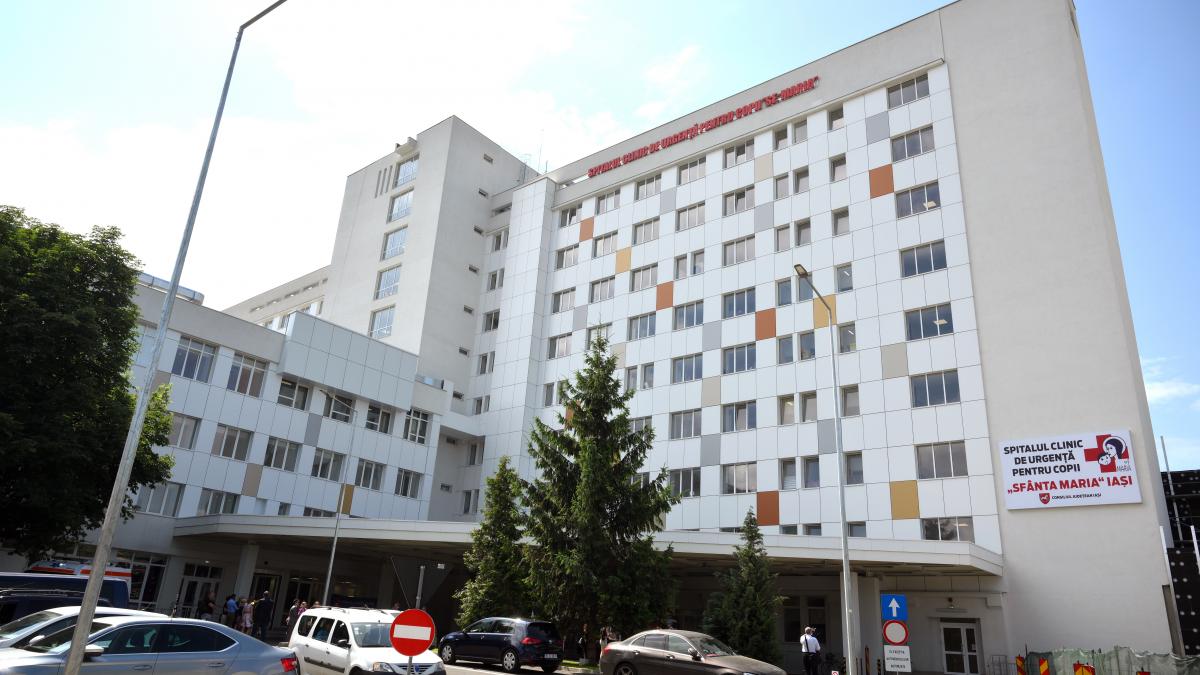 Seful spitalului din Iasi nu a descoperit sursa bacteriei
